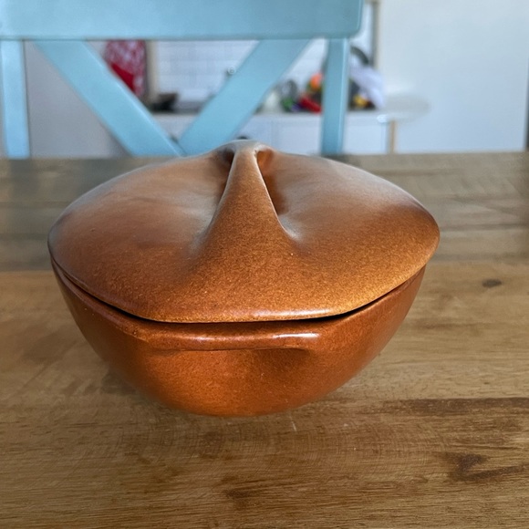 Roseville Raymor covered bowl pumpkin - Picture 7 of 7